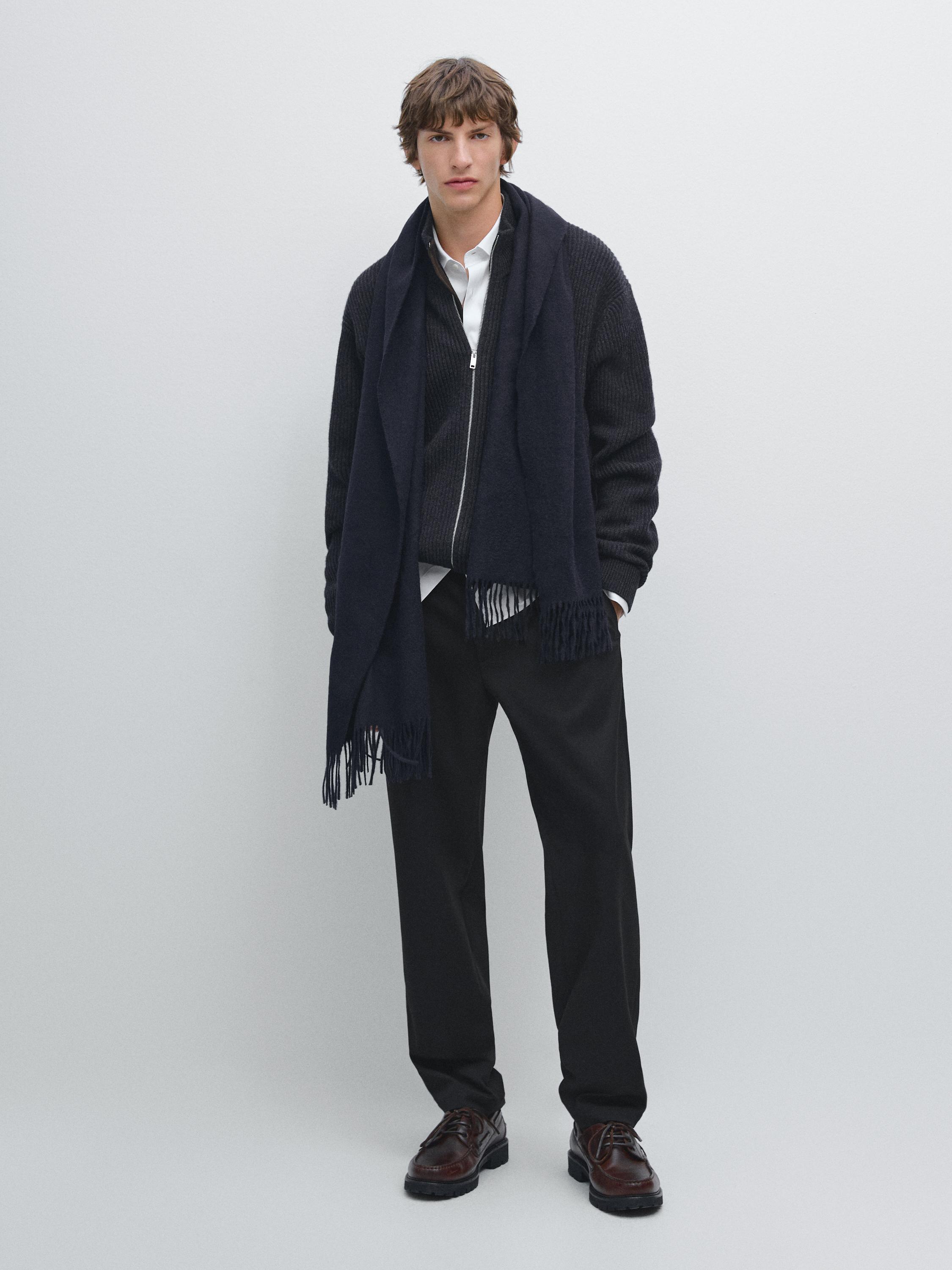 Cardigan with zip pockets and contrast detail